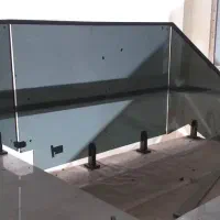 شیشه سکوریت میرال تاشو اتوماتیک نرده پارتیشن|خدمات پیشه و مهارت|کرج, گلشهر|دیوار