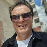 اماده به کار با ۲۵ سال سابقه مدیریت تالار وباغ