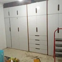 استخدام یک نفر نیرو کار در کارگاه کابینت سازی