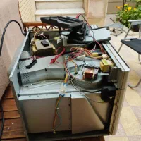 تعمیر لوازم برقی، خانگی و لامپ کم مصرف|خدمات پیشه و مهارت|شیراز, زرهی|دیوار