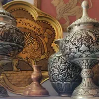 گلدان و قندان رومیزی