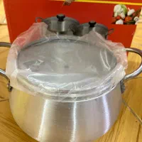 دیگ روی نو و تفلون کارکرده