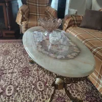 سه عدد میز برنزی ..یک عدد بزرگ ۲ عدد عسلی