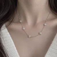 گردنبند ونکلیف