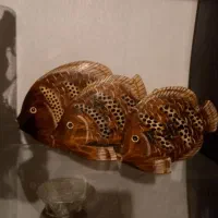 مجسمه های چوبی