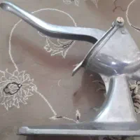آبمیوه گیری دستی