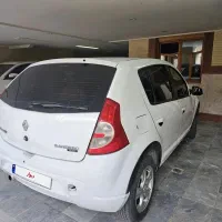 رنو ساندرو اتوماتیک کارمندی|خودرو سواری و وانت|اصفهان, رزمندگان|دیوار