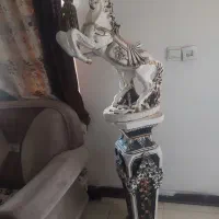 مجسمه اسب