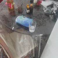 میزنهار خوری با ۴ عددصندلی