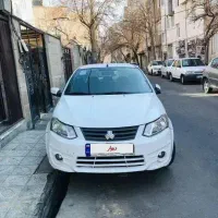 ساینا کم کار درحد بیرنگ