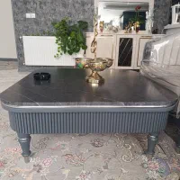 میز عسلی و آباژور