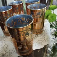 یک دست لیوان طلایی