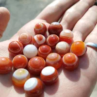 سنگ های کهنه سه پوست|کلکسیون اشیاء عتیقه|مشکین‌دشت, |دیوار