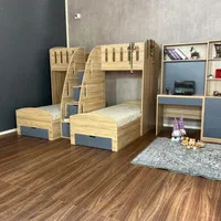 تخت برای سه فرزندها|تخت و صندلی بچه|اصفهان, باغ فدک|دیوار