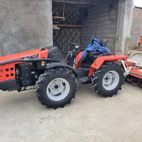 کار با تراکتور باغی