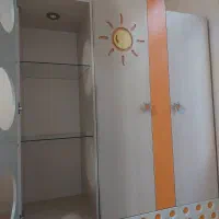 سرویس خواب نوجوان 1کمد.تخت، ویترین/فروش فوری|تخت و سرویس خواب|تهران, شمسآباد|دیوار
