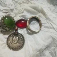 فروش دوعدد انگشترویک سنگ یاقوت. ویک سکه قدیمی