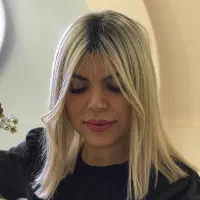 ارائه ی خدمات رنگ و لایت حرفه ای|خدمات آرایشگری و زیبایی|فردیس, فردیس|دیوار