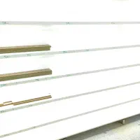 3 عدد ویترین مغازه با نورپردازی مخصوص کتونی