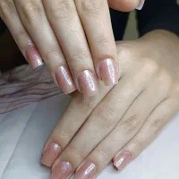 کاشت ناخن گلدشت شرقی|خدمات آرایشگری و زیبایی|خرم‌آباد, |دیوار