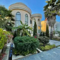 دوبلکس کلاسیک با ابهت و نورگیری عالی