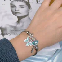 دستبند در طرح های مختلف  245