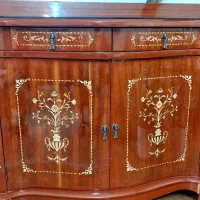 کنسول و آینه