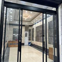 مغازه فروشی خیابان اصلی