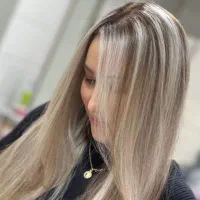 خدمات مژه و ناخن و رنگ و لایت وتتو کراتین پاکسازی