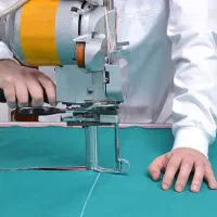 قیچی کار و وردست قیچی کار