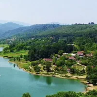استخدام دستیار و مدیربرنامه خانم