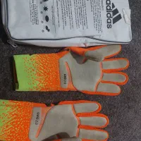 فروش کفش استوک و دستکش دروازه بانی|تجهیزات ورزشی|محمودآباد, |دیوار