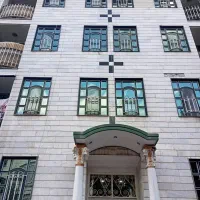 ۸۳متر ۲خواب آفتابگیر کم واحد دو پارکینگ تاپ لوکیشن