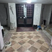 کارگر ساده برای قلطک زنی رنگ امیزی ساده