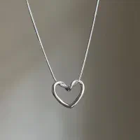 گردنبند قلب مینیمال استیل|بدلیجات|اصفهان, کوی ولی عصر|دیوار