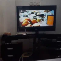 تلویزیون ۳۲ اینچ الجی+زیر تلویزیون