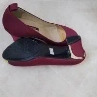 کفش نو|کیف، کفش، کمربند|قم, سنگ بند|دیوار