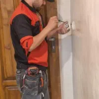 برقکاری. رفع اتصالی. تعمیر تخصصی فیبر نوری|خدمات پیشه و مهارت|تهران, نارمک|دیوار