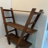 استند چوبی نردبانی
