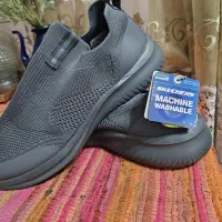 کتونی اسکیچرز اورجینال نو سایز ۴۲