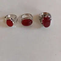 سه انگشتر درشت عقیق