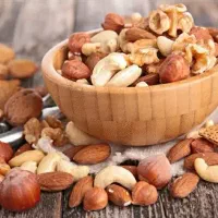 کارگر ساده شرکت آجیل خانم و آقا با سرویس و غذا