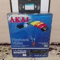 دستگاه ویدو‌ آکایی اصل ژاپن به همراه کنترل کارتن.