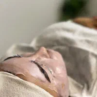 اف ویژه اموزش وخدمات تمام لاینهای زیبایی