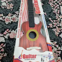 گیتار و کیسه بوکس  سالم و تمیز اصلا استفاده نشده