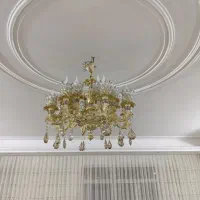 لوستر نو و سالم فقط بخاطر مشکل مالی میفروشم|لوستر و چراغ آویز|قم, زنبیل آباد|دیوار