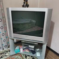 تلویزیون با میز و ....