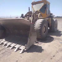 لودر ۹۶۶کاترپیلار