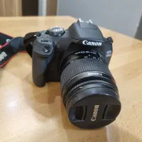 دوربین canon 2000D