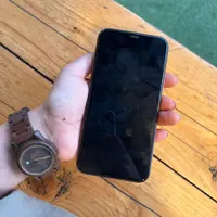 اپل iPhone 11 Pro با حافظهٔ ۲۵۶ گیگابایت|موبایل|رشت, کوی غلام نیا|دیوار